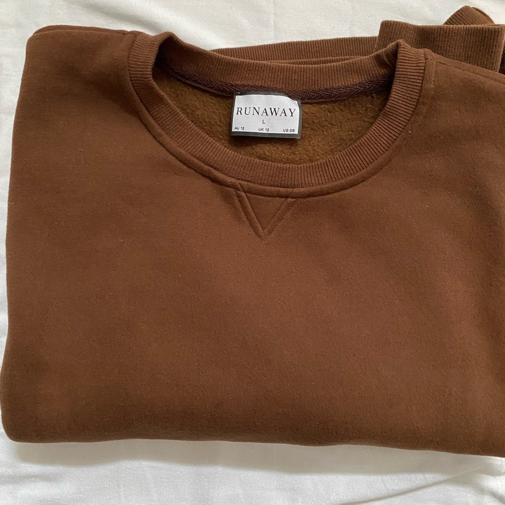 Runaway The Label Chocolate coloured Track suit. Size Large - Picture 5 of 9